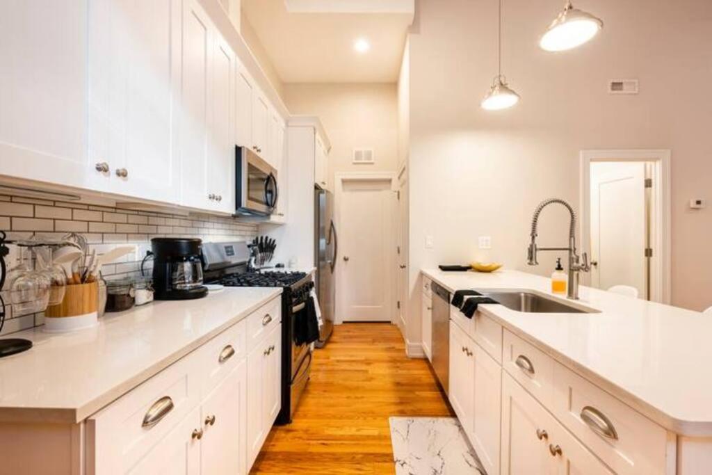 シカゴLuxurious Downtown 3 Bed 2 Bthアパートメント エクステリア 写真
